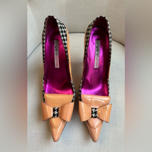 Emanuel Ungaro Fuchsia Vintage heels Size M7. - Picture 5 of 7